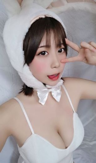 亚洲AV美国AV产亚洲AV图片_DVD在线视频播放